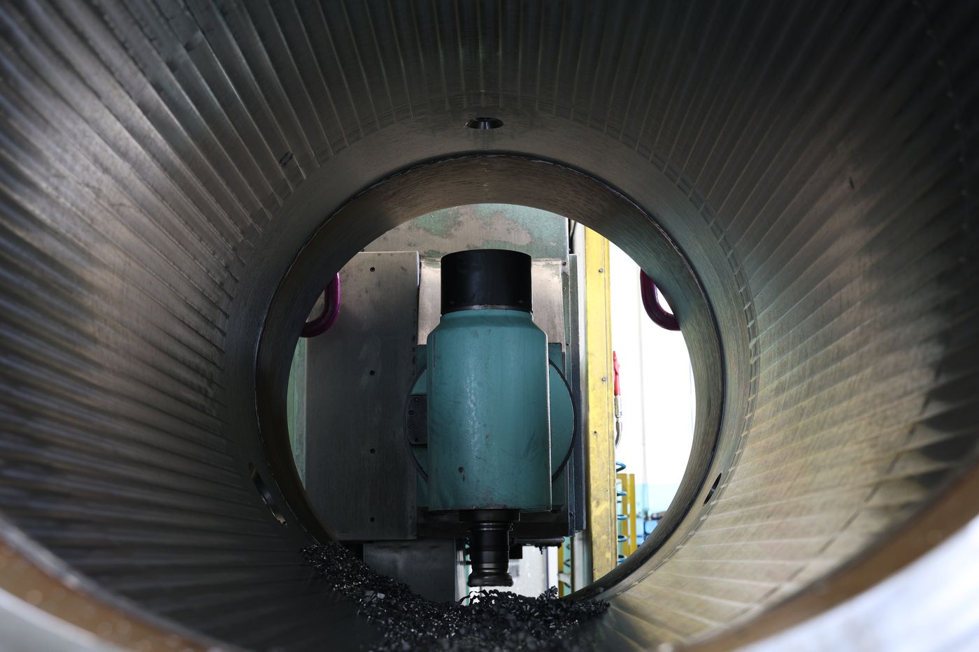 Alesatura di precisione di un grande foro cilindrico, Officine Mara