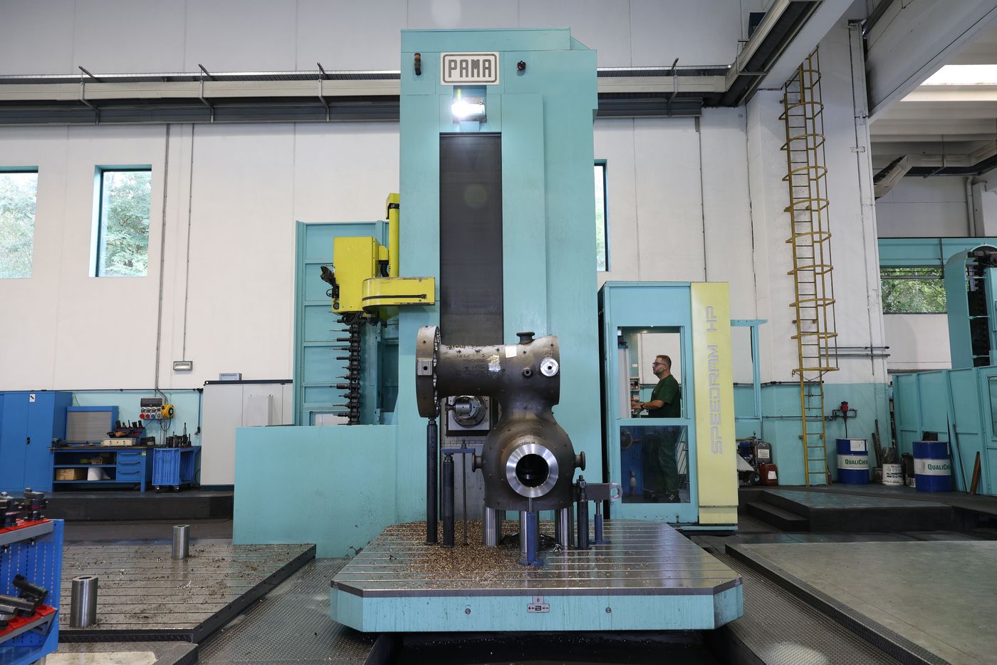 Alesatura di precisione di un grande foro cilindrico, Officine Mara