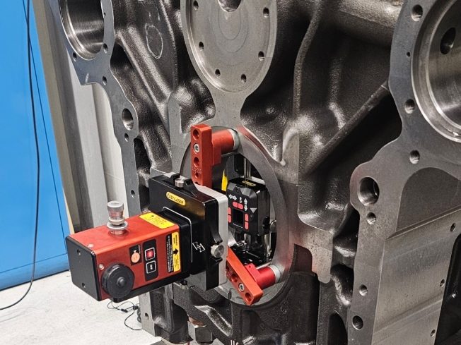 Easy-Laser in azione su un foro di grande diametro